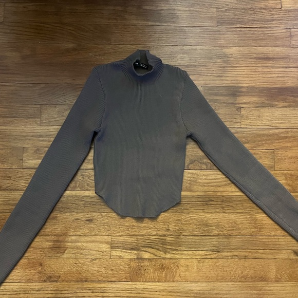 Bundle brown and black cropped light sweaters - Picture 2 of 3